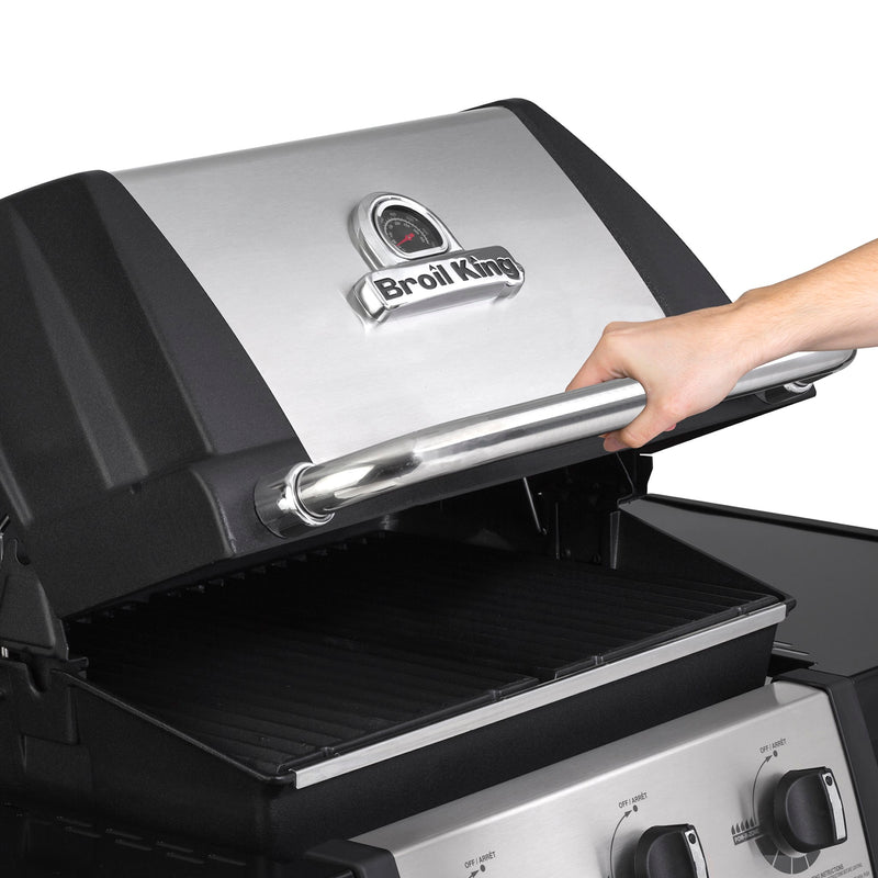 Broil King Monarch 320 + Free Cover